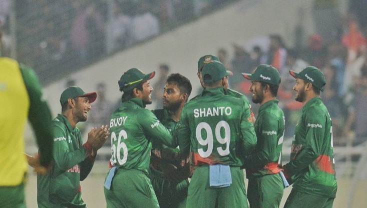 মিরাজের পর মোস্তাফিজ ঝলকে সিরিজ বাংলাদেশের