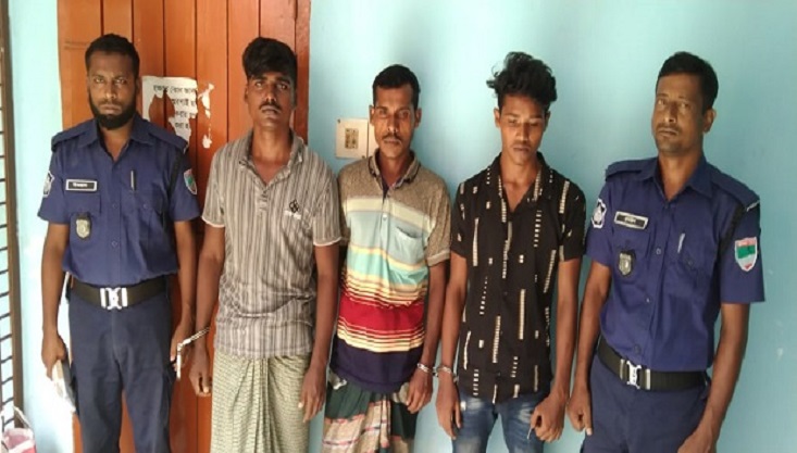 গাংনীতে পুলিশের অভিযানে তিন গরু চোর গ্রেপ্তার