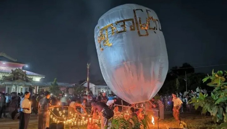 মিয়ানমারে বৌদ্ধ উৎসবে জান্তার প্যারামোটর হামলা, নিহত অন্তত ২০