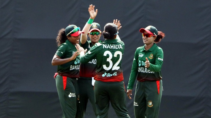 স্পিনারদের হাতে কুপোকাত থাইল্যান্ড