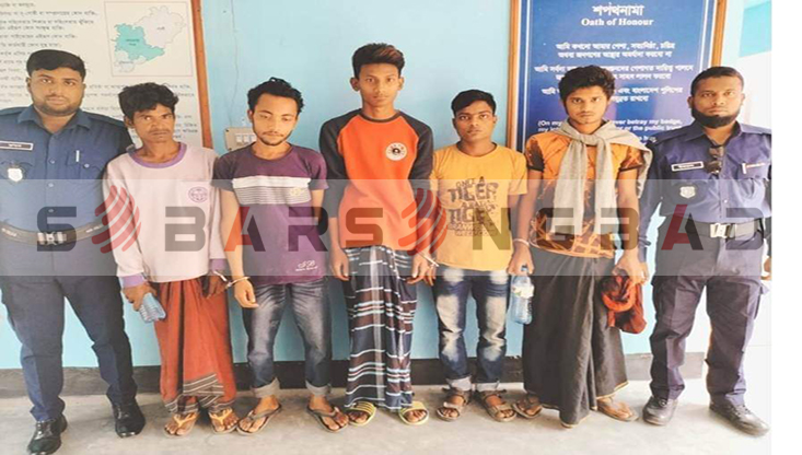গাংনীতে চুরির ঘটনায় চোর সন্দেহে ৫জন আটক