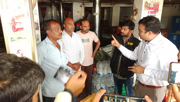 ঝিনাইদহে র‌্যাবের অভিযান; দুই প্রতিষ্ঠানকে অর্থদন্ড প্রদান