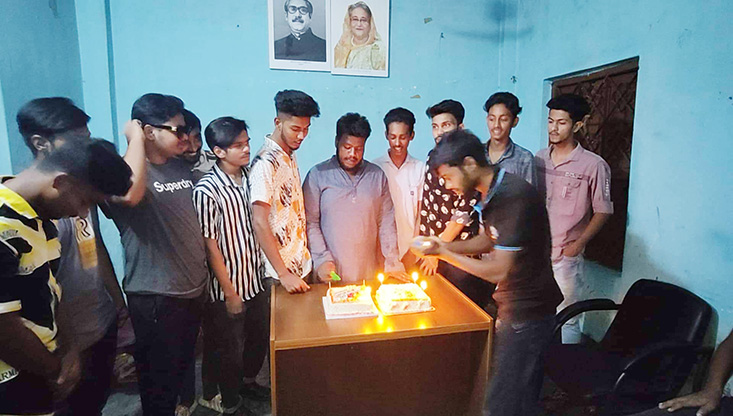 ছাত্রনেতা ইব্রাহিমের উদ্যোগে শেখ রাসেল ও ইমনের জন্মদিন পালন