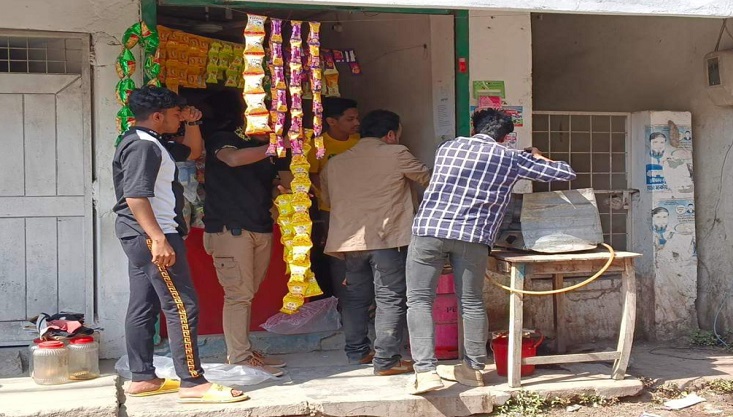 ভালোবাসা দিবসে ভালোবাসা দেখালেন “জাগো মেহেরপুর”