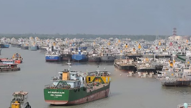 কর্ণফুলীতে ট্রলার ডুবে নিখোঁজ ৭