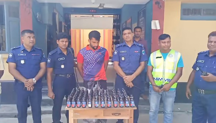 মেহেরপুরে ফেন্সিডিলসহ মাদক কারবারী আটক