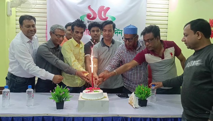 মেহেরপুরে বাংলাদেশ প্রতিদিনের প্রতিষ্ঠা বাষির্কী পালন