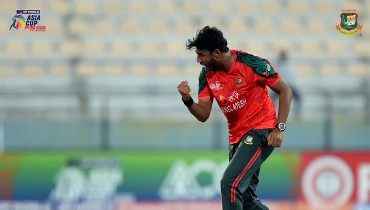 নিউজিল্যান্ডের বিপক্ষে টি-টোয়েন্টি দলে চমক সাকলাইন