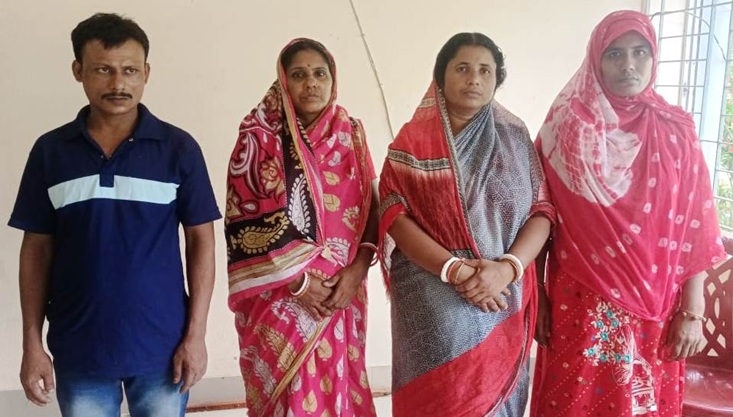 মুজিবনগর সীমান্ত দিয়ে তিন নারীসহ চারজন পুশ ব্যাক