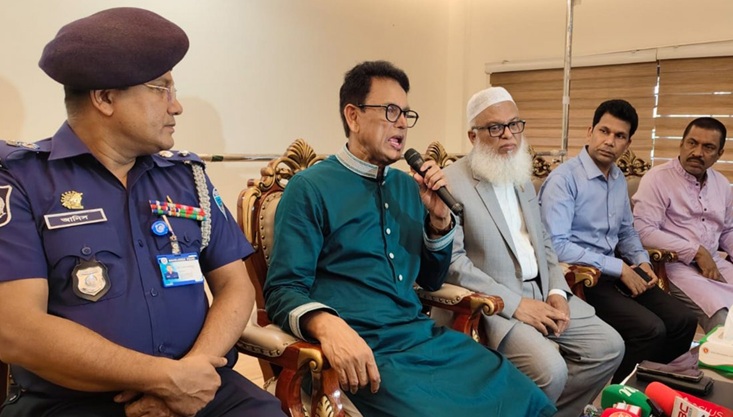 নকল ঠেকাতে এবার শিক্ষক ও কেন্দ্র সচিবদের হুঁশিয়ারি শিক্ষামন্ত্রীর