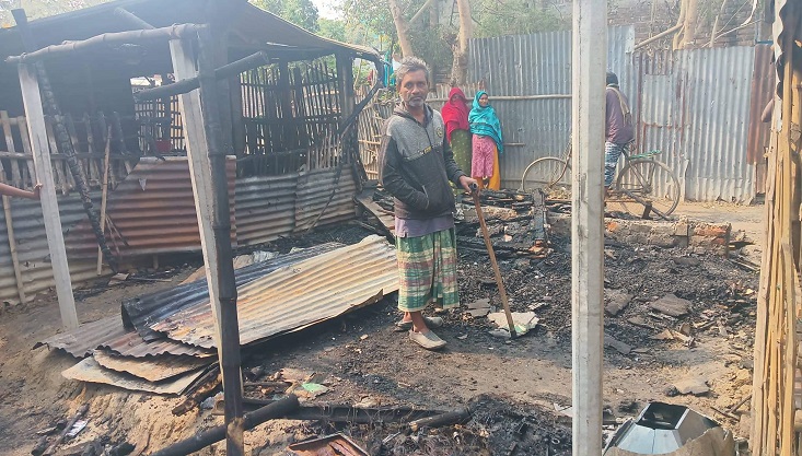 মুজিবনগরে প্রতিবন্ধীর দোকান পুড়ে ছাই