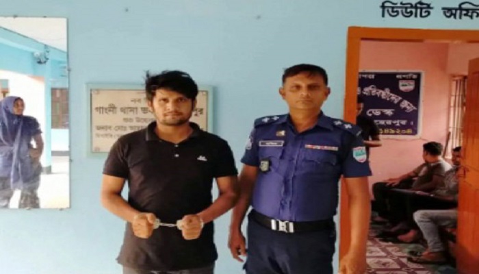 গাংনীতে স্ত্রী দায়ের করা পর্ণগ্রাফি মামলায় স্বামী গ্রেফতার