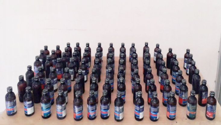 মুজিবনগরে ১’শ বোতল ফেন্সিডিল উদ্ধার