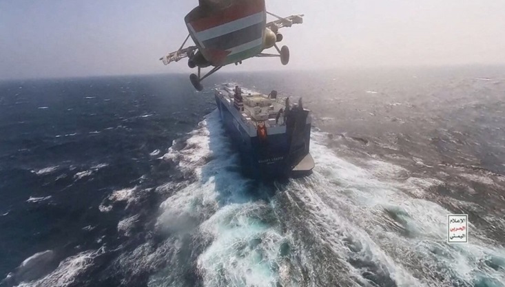 তিন সাগরে ৬টি জাহাজে হামলার দাবি হুথিদের