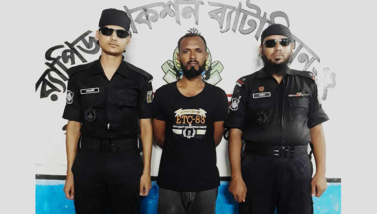 গাংনীতে র‌্যাবের অভিযানে ফেনসিডিলসহ আটক-১