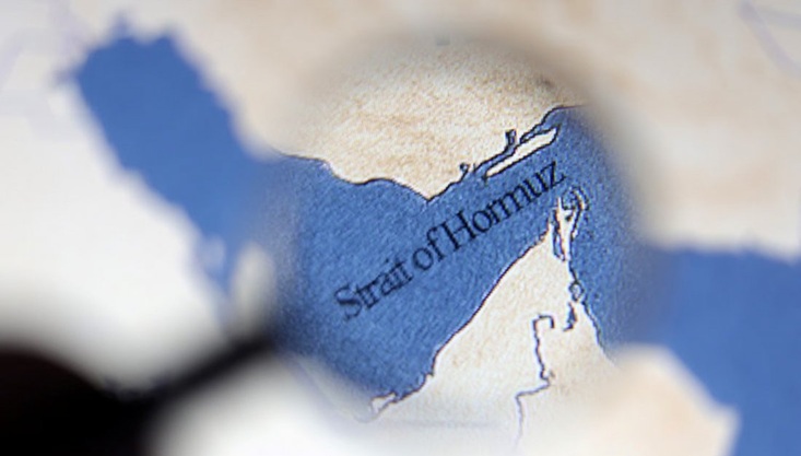 ইরান হরমুজ প্রণালি বন্ধ করলে কী ঘটবে?