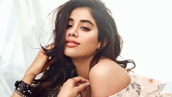 বান্দ্রার বাসিন্দা হলেন জাহ্নবী