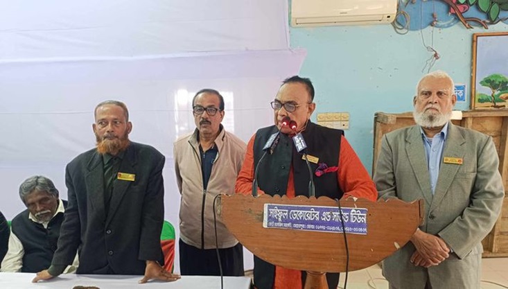 স্বতন্ত্র প্রার্থী প্রফেসর আবদুল মান্নানের মুক্তিযোদ্ধাদের সাথে মতবিনি