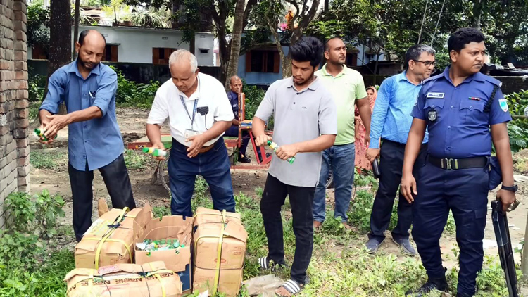 গাংনীতে ভোক্তা অধিকারের অভিযানে ৭৩ হাজার টাকা জরিমানা