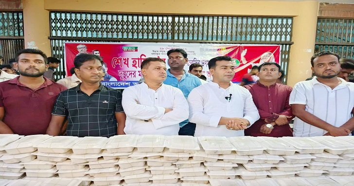 প্রধানমন্ত্রীর জন্মদিন উপলক্ষে যুবলীগের উদ্যোগে খাবার বিতরণ