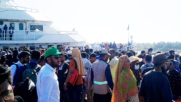 কক্সবাজার-সেন্ট মার্টিন রুটে পর্যটকবাহী জাহাজ চলাচল শুরু