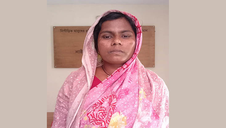 গাংনীতে নারী মাদক কারবারি আটক