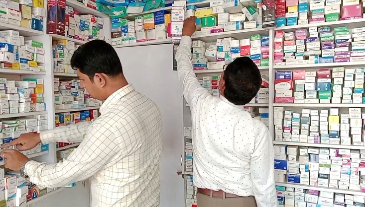 মেহেরপুরে ভোক্তা অধিকারের অভিযানে দুটি প্রতিষ্ঠানকে জরিমানা