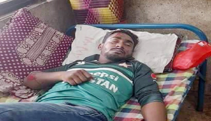 মেহেরপুরে বাসের ধাক্কায় কলেজ ছাত্র আহত