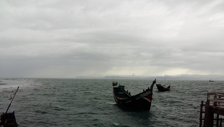 সাগরে ঘূর্ণিঝড় ‘মানদৌস’