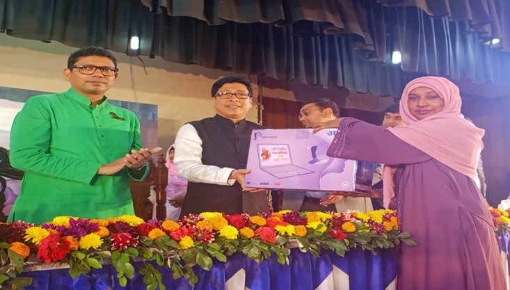 কিছু সংখ্যক মানুষ দেশকে পিছিয়ে রাখতে চাই- জনপ্রশাসন মন্ত্রী