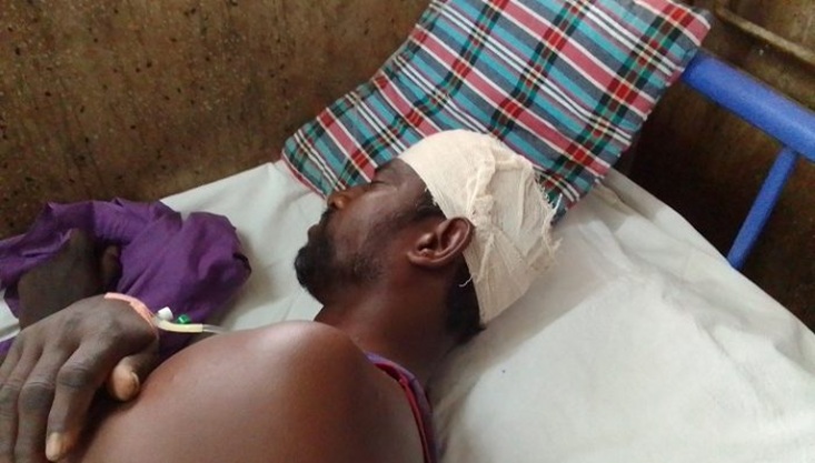 মেহেরপুরে আনসার সদস্যসের শাবলের আঘাতে আহত কৃষক