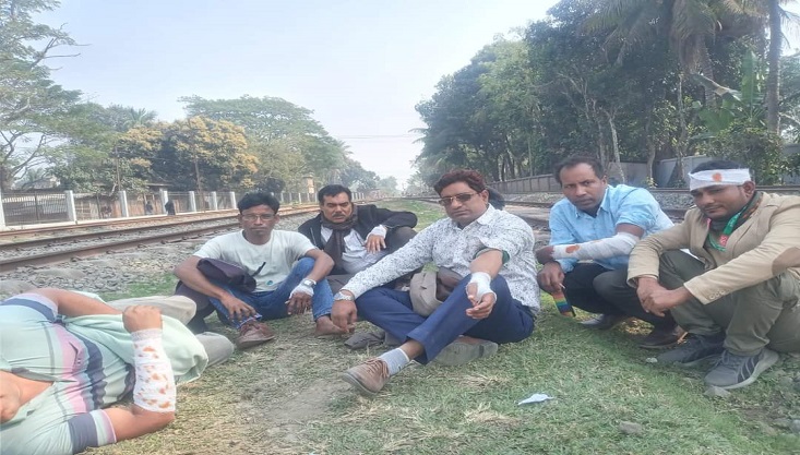 দৌলতপুর থানা বিএনপি নেতাকর্মীদের উপর হামলা