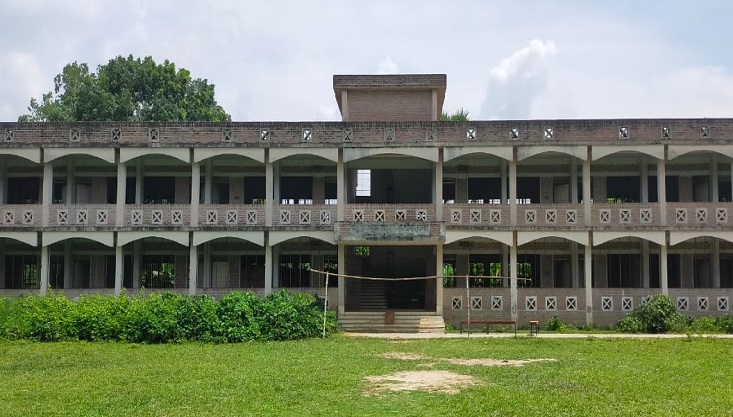 রশিকপুর মাধ্যমিক বিদ্যালয় হয়ে উঠেছে মাদকের অভয়াশ্রম