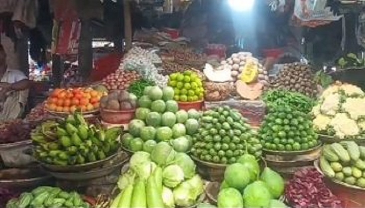 গাংনীতে সবজিসহ নিত্য প্রয়োজনীয় দ্রব্যেমূল্য উর্দ্ধমুখী