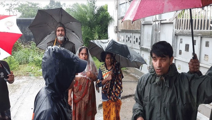 খুলনা উপকূলের ৪২ হাজার মানুষ আশ্রয়কেন্দ্রে