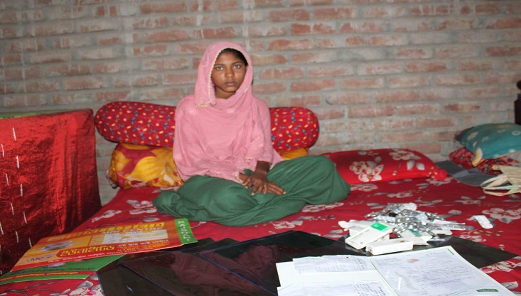 গাংনীতে শিক্ষকের লাঠিপেটায় সপ্তম শ্রেণির ছাত্রী পঙ্গুপ্রায়