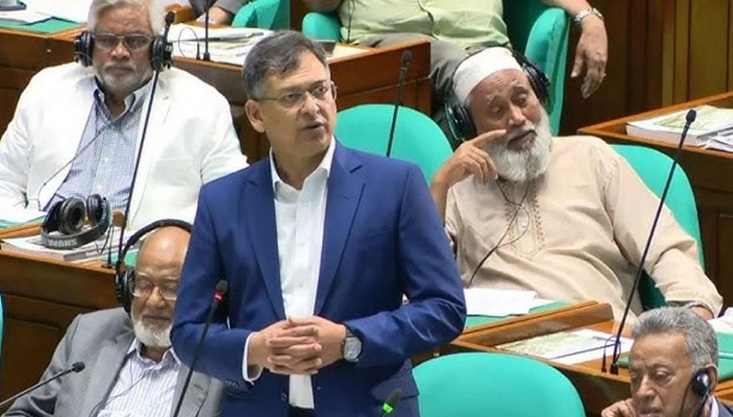 মুক্তিযুদ্ধের ইতিহাস নিয়ে জাতিকে বিভক্ত না করার আহ্বান স্বরাষ্ট্রমন্ত্