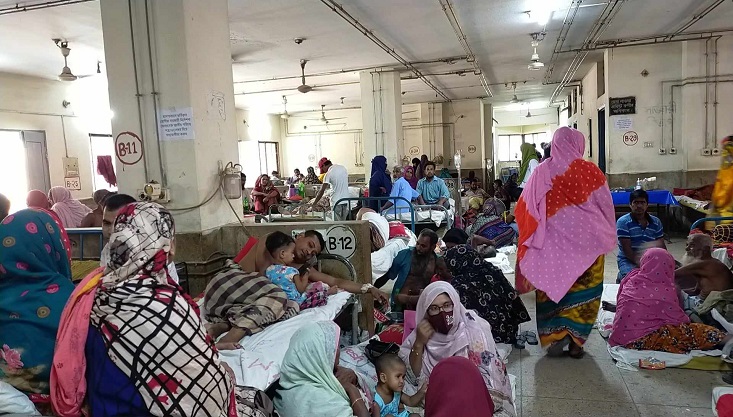 গাংনী হাসপাতালগুলোতে রোগীদের উপচে পড়া ভীড়