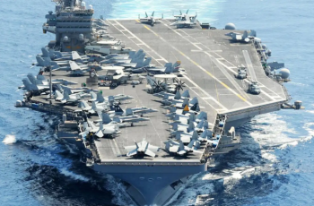 মার্কিন বিমানবাহী রণতরীতে ক্ষেপণাস্ত্র হামলা চালিয়েছে ইরান