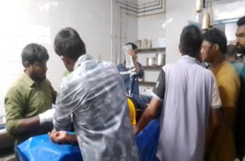 মেহেরপুরে মোটরসাইকেলের মুখোমুখি সংঘর্ষে তিনজন আহত