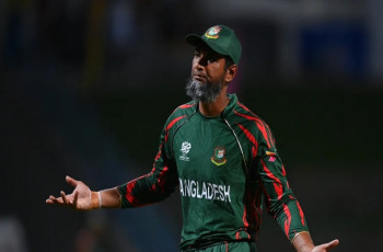 ভিডিও ঘিরে বিতর্ক, দুঃখ প্রকাশ করলেন মাহমুদউল্লাহ