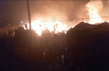 গাজীপুরে ঝুট গুদামে ভয়াবহ অগ্নিকাণ্ড