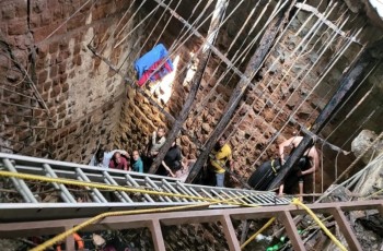 ভারতে মন্দিরে কুয়ার ছাদ ধসে নিহত ১৩