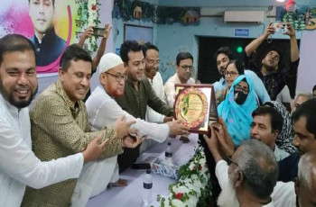 নাগরিকদের ভালোবাসায় সিক্ত হলেন পৌর মেয়র রিটন