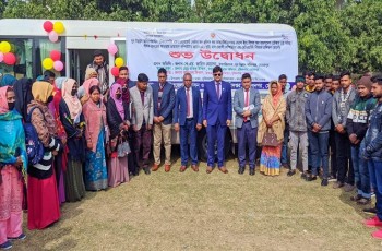 মুজিবনগরে ভ্রাম্যমাণ কম্পিউটার প্রশিক্ষণের উদ্বোধন