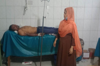গাংনীতে নিজ ঘরের আগুন নেভাতে গিয়ে গৃহকর্তা আহত