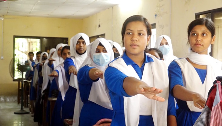 মেহেরপুরে বাল্য বিবাহ প্রতিরোধে শপথ পাঠ