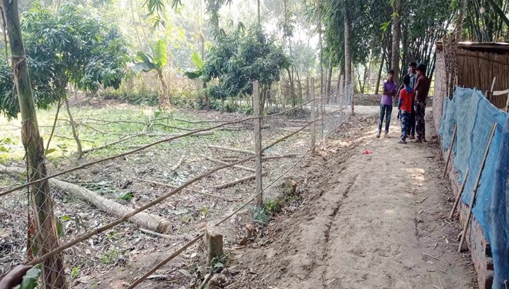 মুজিবনগরে জমি দখল করে রাস্তা নির্মাণের অভিযোগ