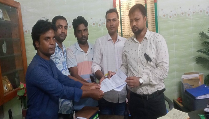 গাংনীর জালশুকা মাঠে ভেজাল বিষপ্রয়োগে তূলা ক্ষেত পুড়ে নষ্ট