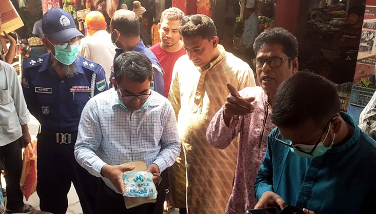 মেহেরপুরে ভোক্তার অভিযানে দুই ব্যবসায়ীকে জরিমানা
